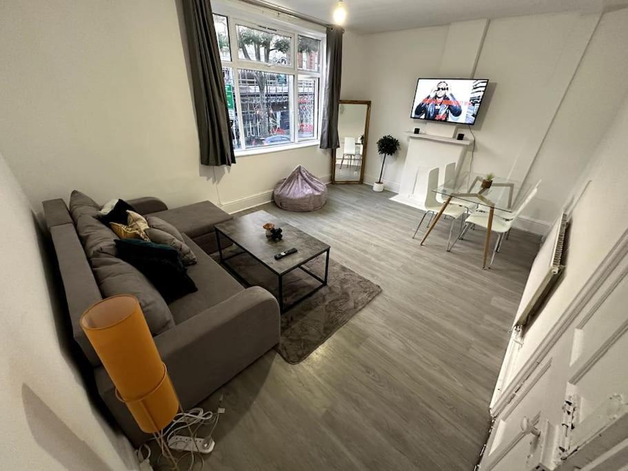 Spectacular 2 Bedroom On Tower Bridge London Ngoại thất bức ảnh